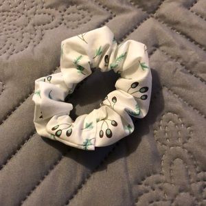 100% Handmade Scrunchie